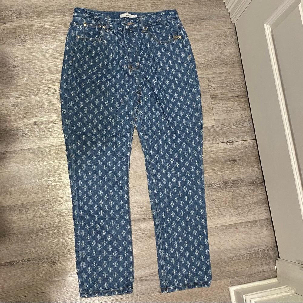 Adika jeans